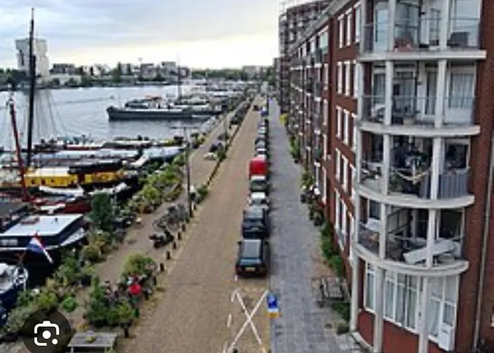 Near Station Apartment Amsterdam